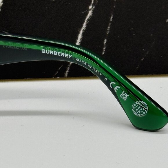 NEW BURBERRY BE4421U 4104/87 CAT EYE WOMEN SUNGLASSES BE4421U 410487 - Picture 9 of 10